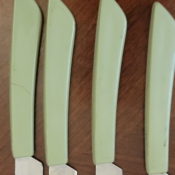 Set Of 6 Vintage Ecko Stainless Steel Serrated Knives With Green Handles - Picture 3 of 4
